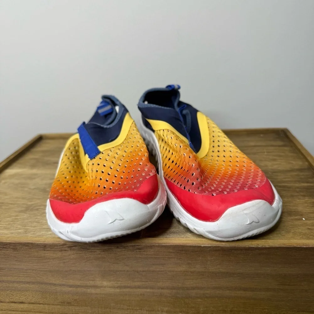 RUGGED SHARK Coast RNR Kids Water Shoe